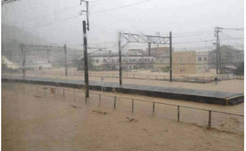 津久見市中央町　津久見駅